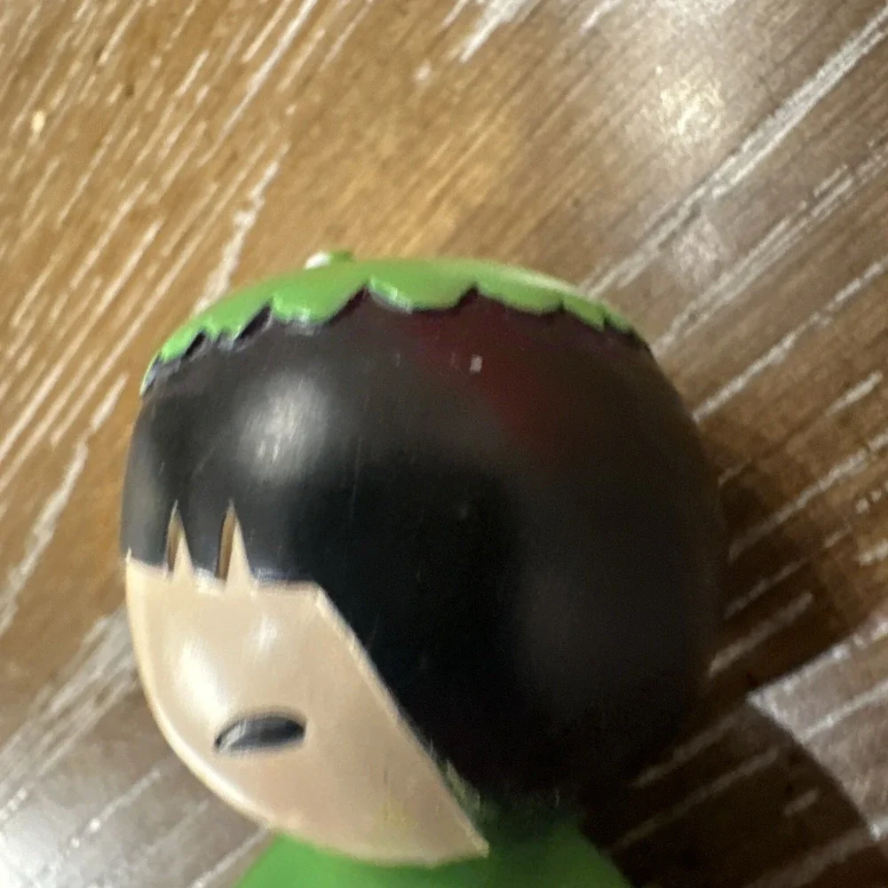 Momiji Strawberry Girl Hand Painted Resin Kokeshi‎ Message Doll Figurine